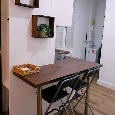 Cozy Near Paris Lägenhet